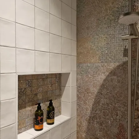 Bed and breakfast Doraki 3*